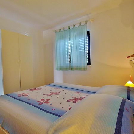 Apartments Eufemija ラブ エクステリア 写真