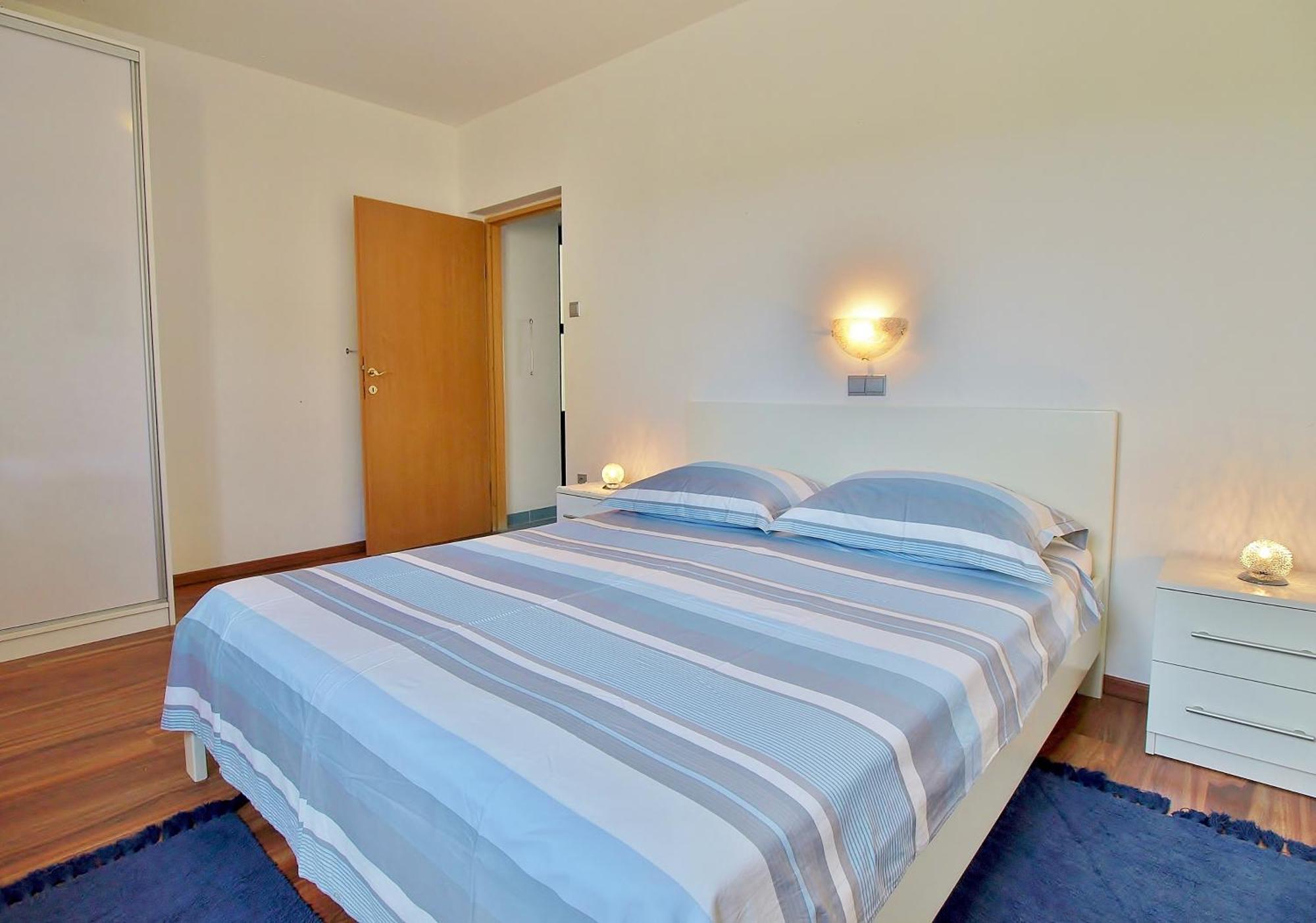 Apartments Eufemija ラブ エクステリア 写真